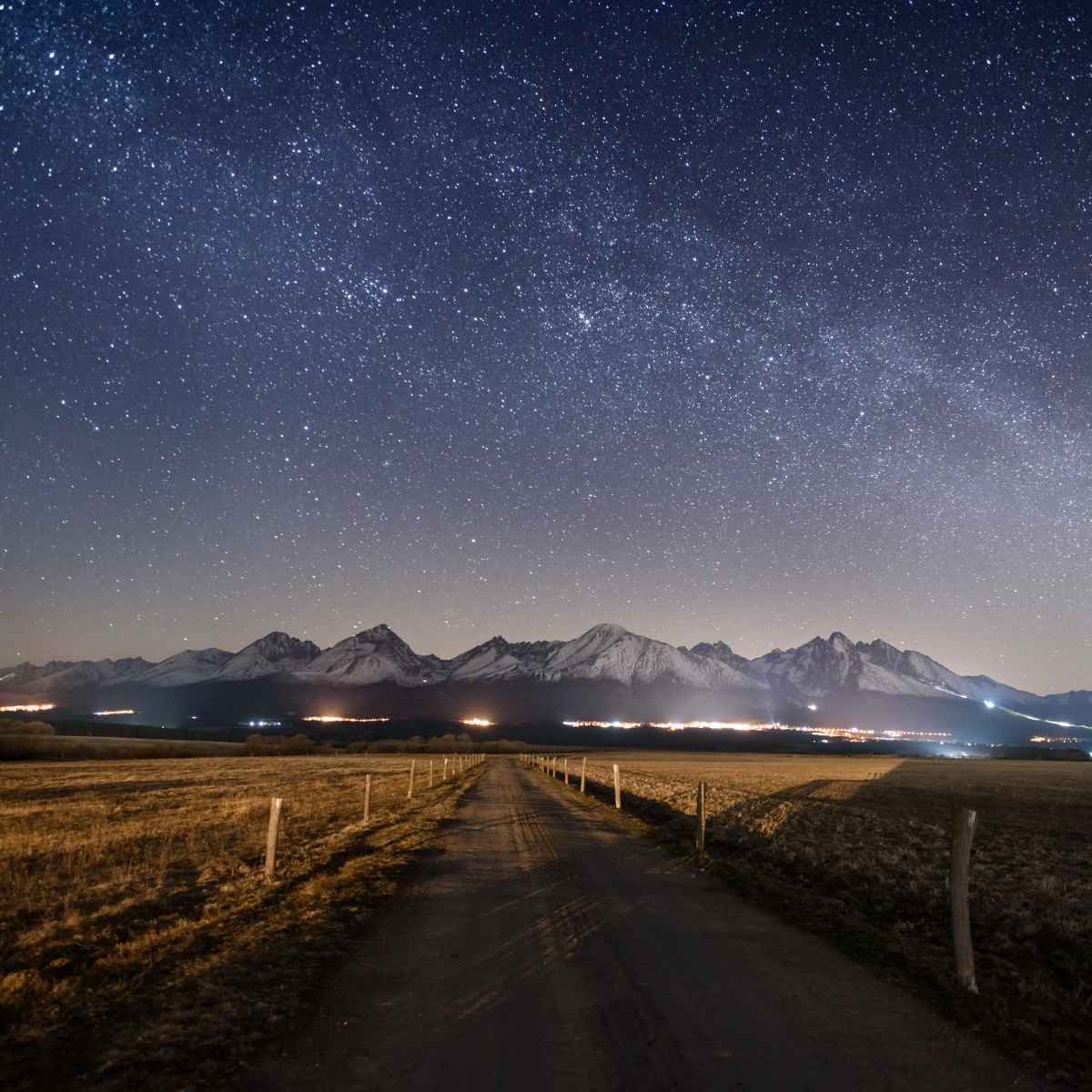 strada in montagna trasferimento zakopane - krakow di notte
