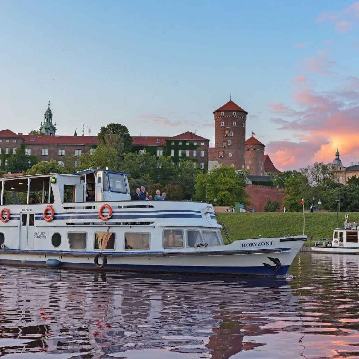 Cracovia, una crociera sul fiume Vistola. Castello di Wawel, il Vistola.